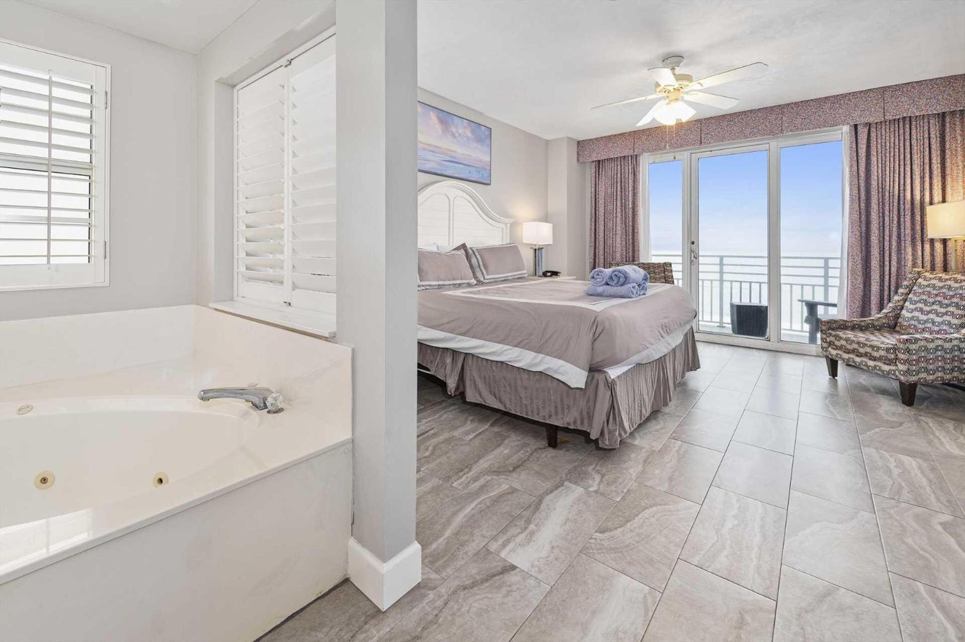 Luxury 8Th Floor 2 Bedroom Condo Direct Oceanfront Wyndham Ocean Walk Resort Daytona Beach | 801 Exterior photo